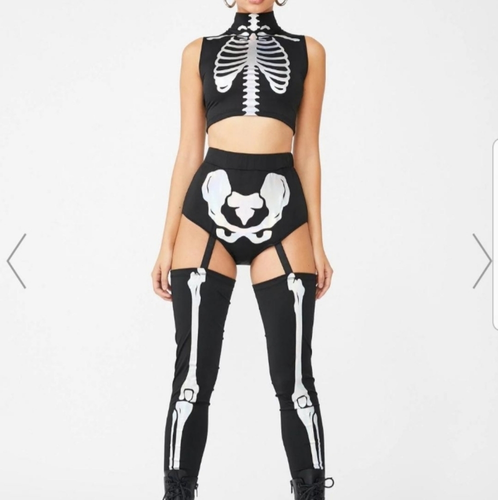 Skull costume